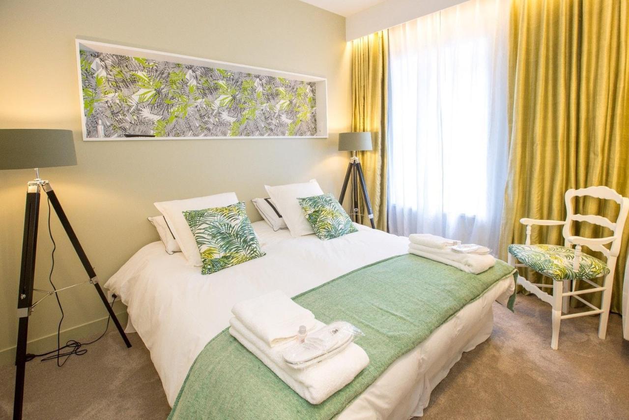 Les Suites Du Chateau De 슈베르니 외부 사진